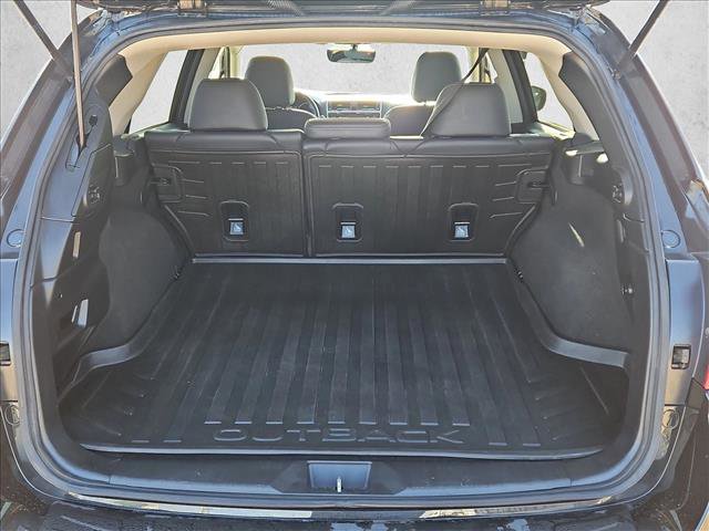Used 2018 Subaru Outback 3.6R Limited AWD/4WD image 6