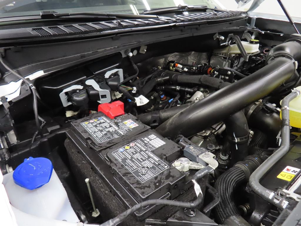 Used 2025 Ford Expedition Platinum w/ Platinum Ultimate Package AWD/4WD image 27