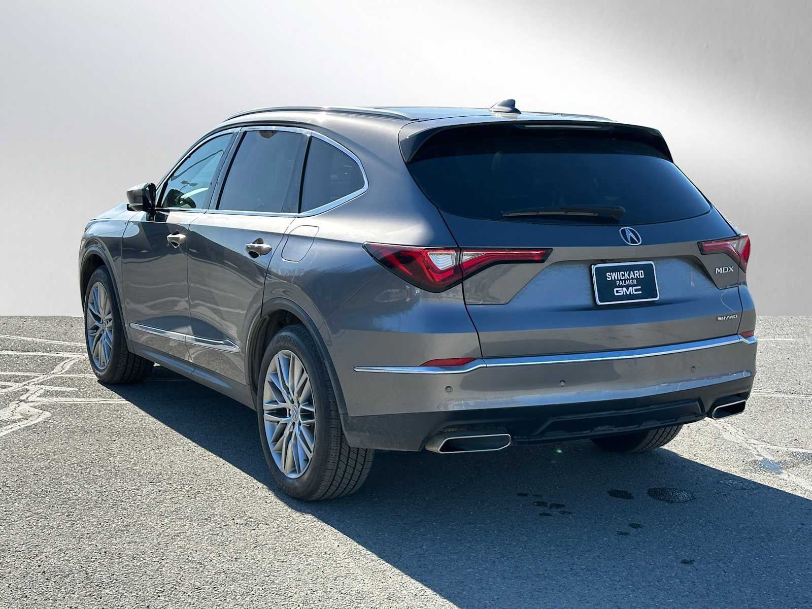 Used 2022 Acura MDX SH-AWD w/ Advance Package image 5