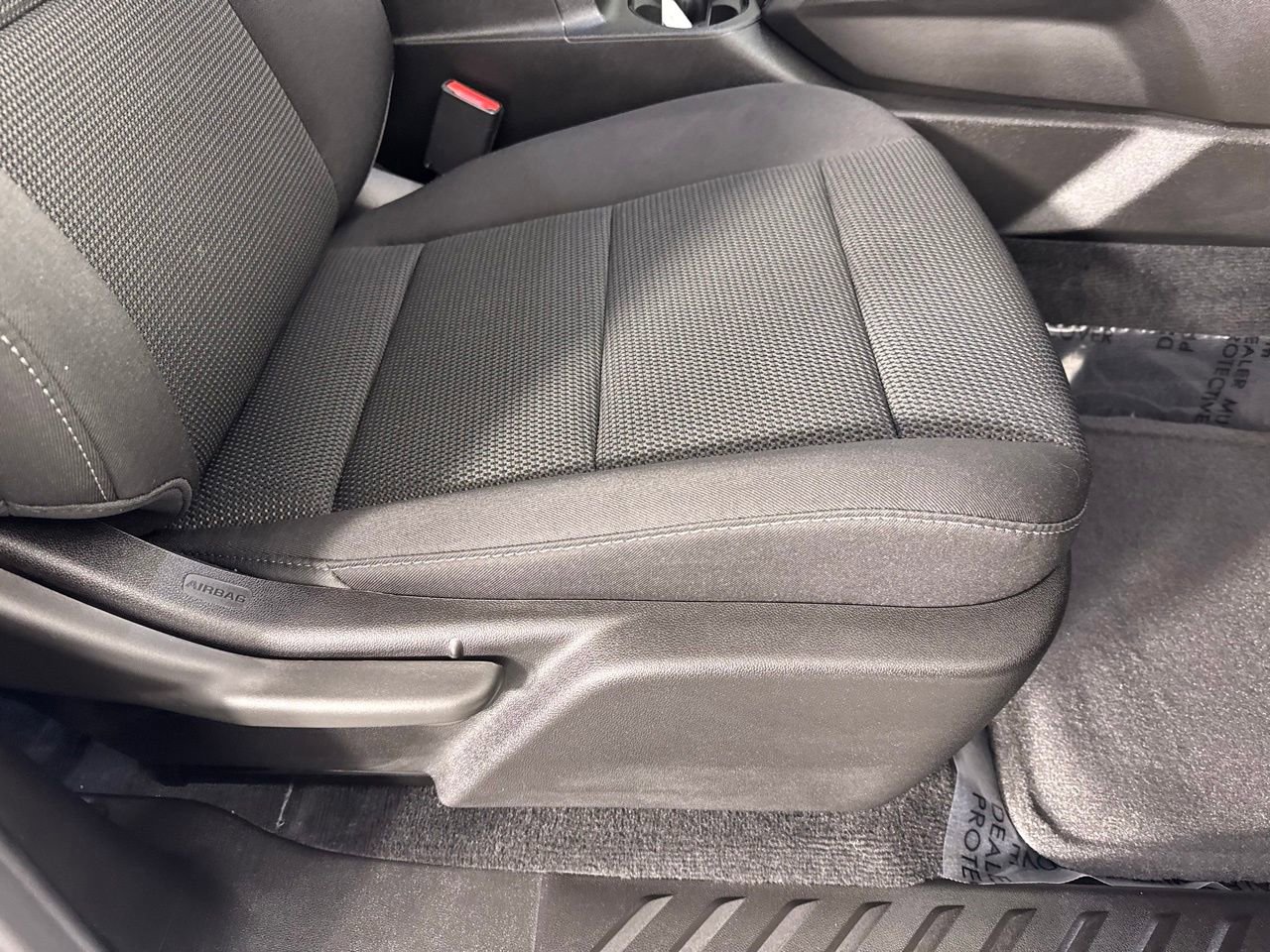 Used 2026 Chevrolet Colorado LT image 34