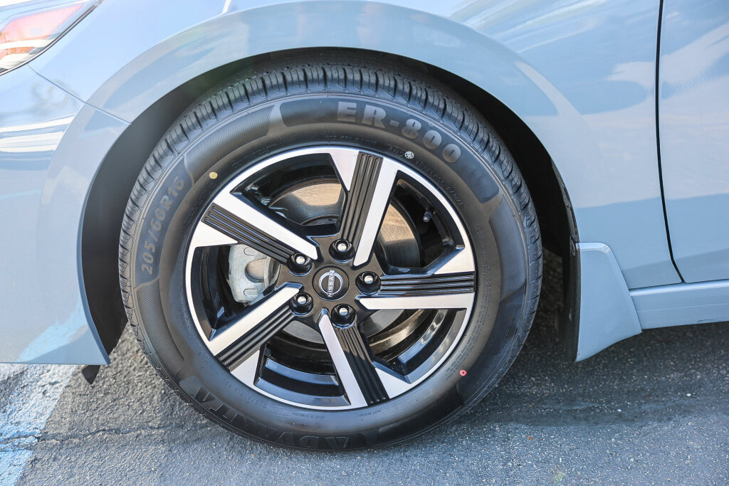 Used 2024 Nissan Sentra SV w/ All-Weather Package FWD image 28