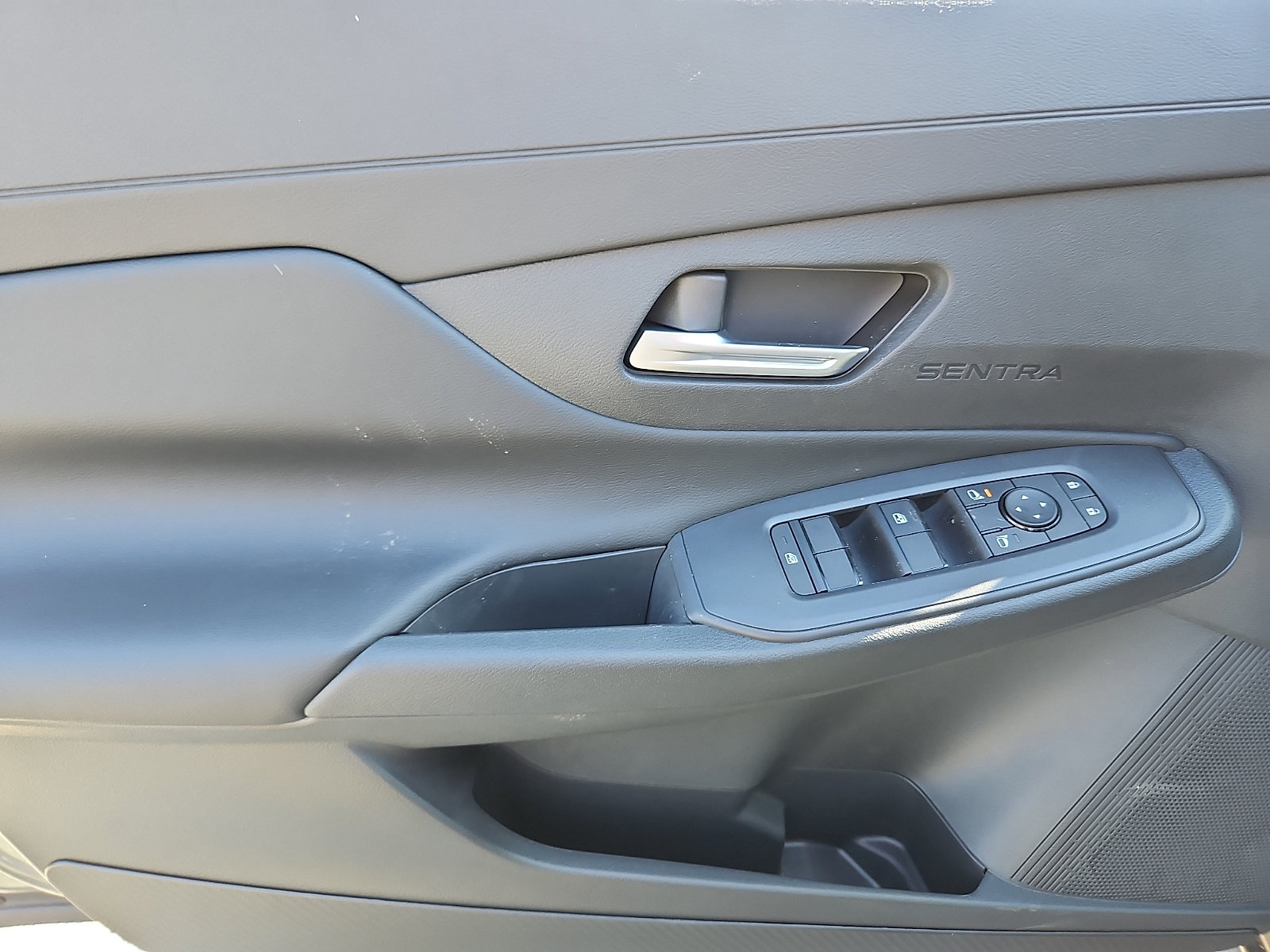New 2026 Nissan Sentra SV w/ SV Convenience Package FWD image 10