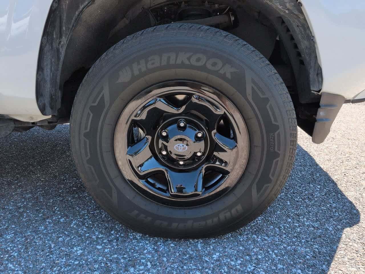 Used 2023 Toyota Tacoma SR AWD/4WD image 11
