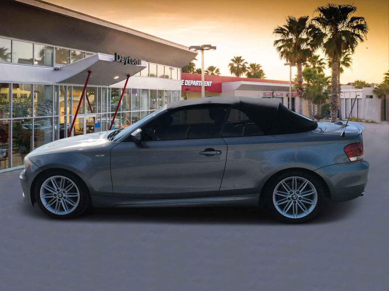 Used 2013 BMW 128i Convertible RWD image 6