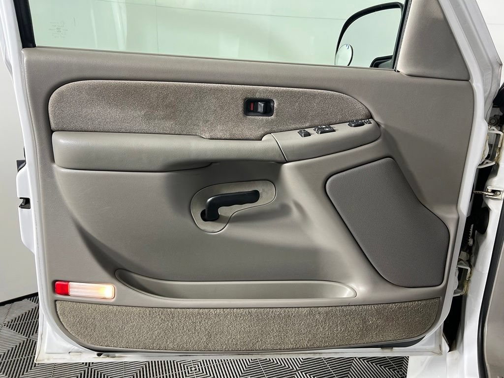 Used 2000 Chevrolet Silverado 2500 LS RWD image 15