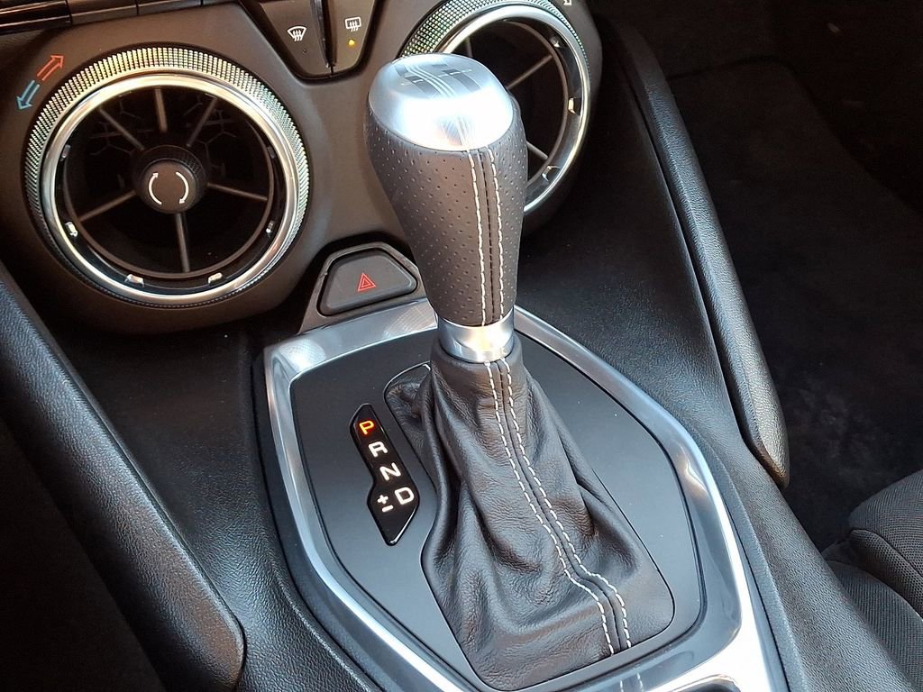 Used 2018 Chevrolet Camaro SS image 15