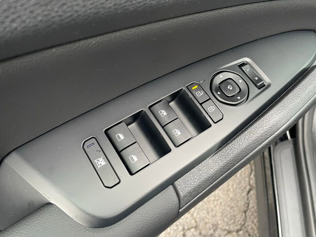 New 2026 Kia Sportage X-Line w/ X-Line Technology Package AWD/4WD image 12