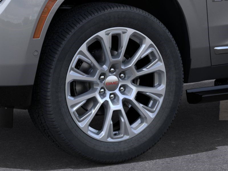 New 2026 GMC Yukon Denali w/ Denali Reserve Package AWD/4WD image 9
