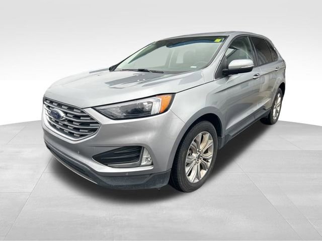 Used 2023 Ford Edge Titanium image 3