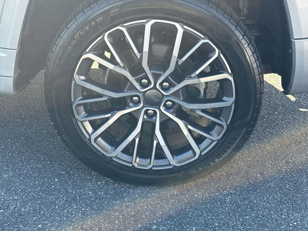 Used 2021 Jeep Grand Cherokee L Summit image 8