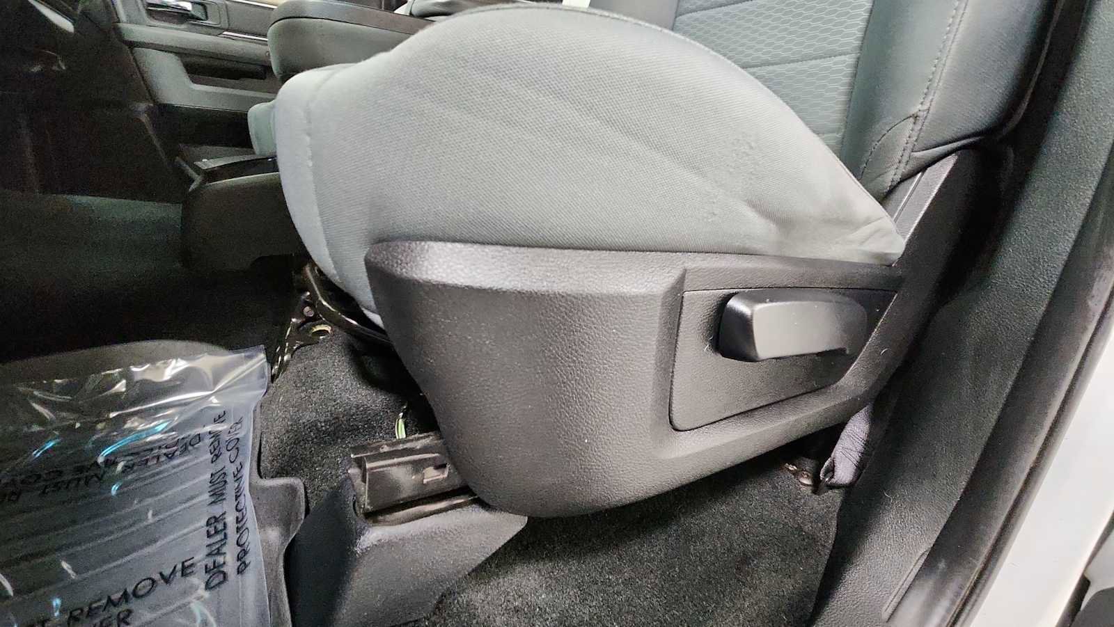 Used 2017 RAM 1500 Classic SLT image 14