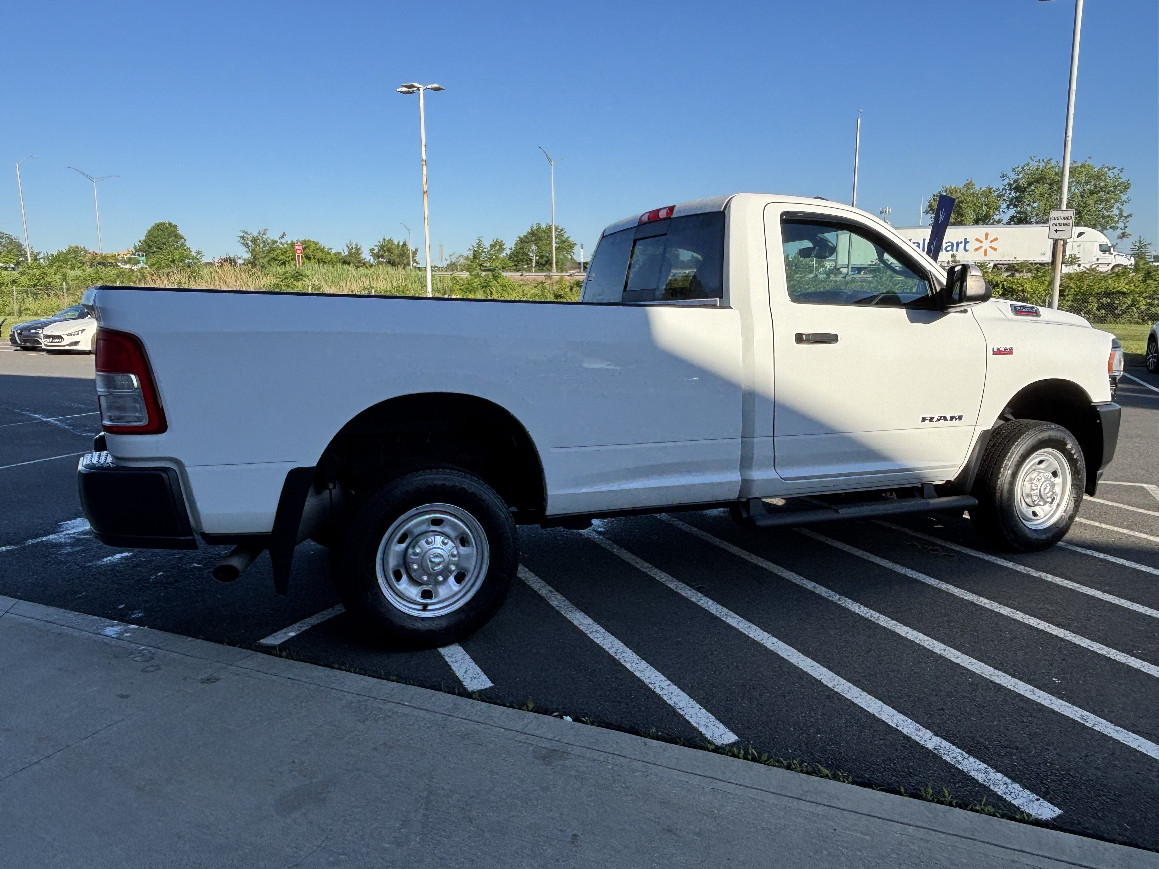 Used 2022 RAM 2500 Tradesman AWD/4WD image 9