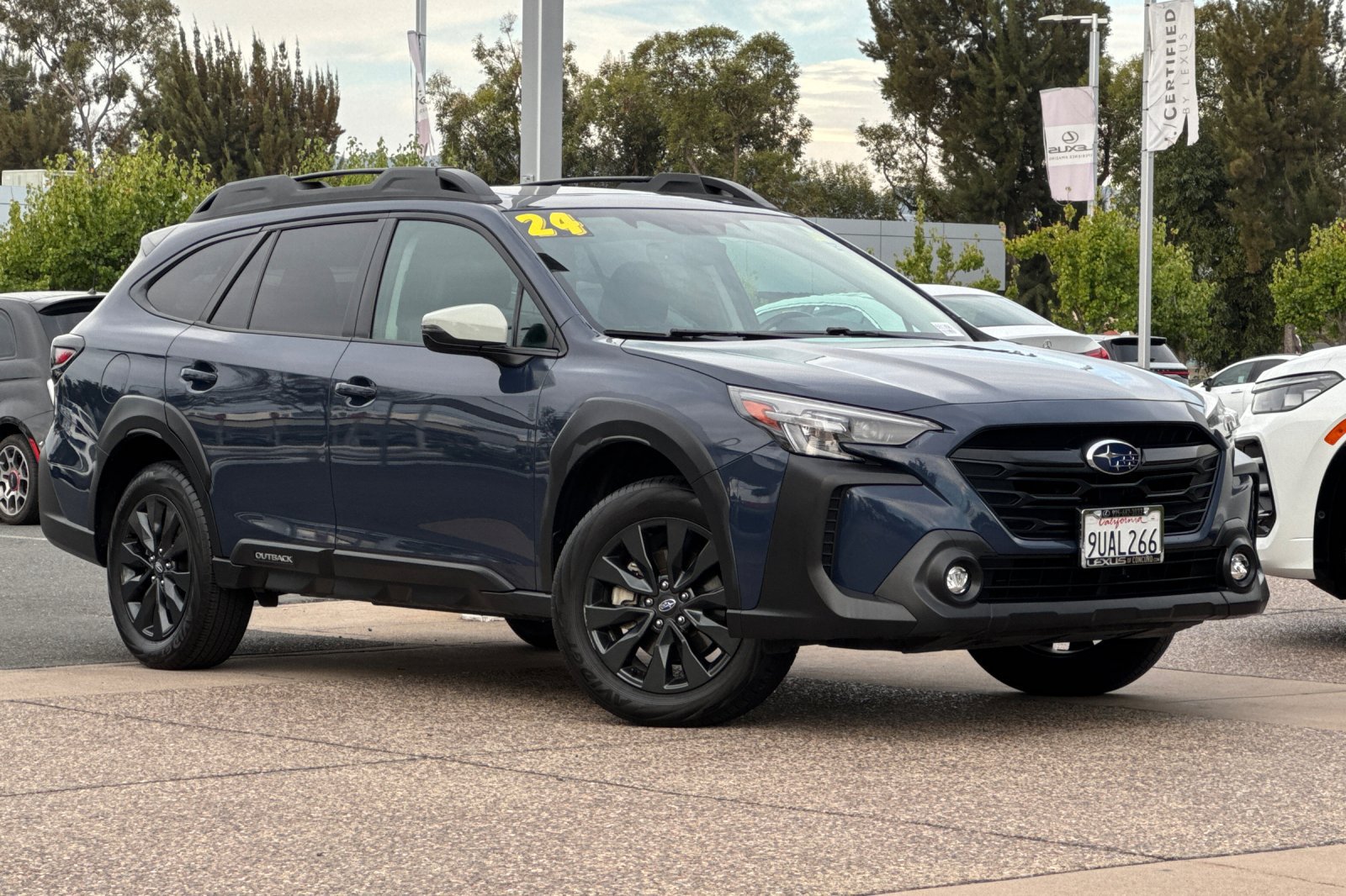 Used 2024 Subaru Outback Onyx Edition AWD/4WD image 2