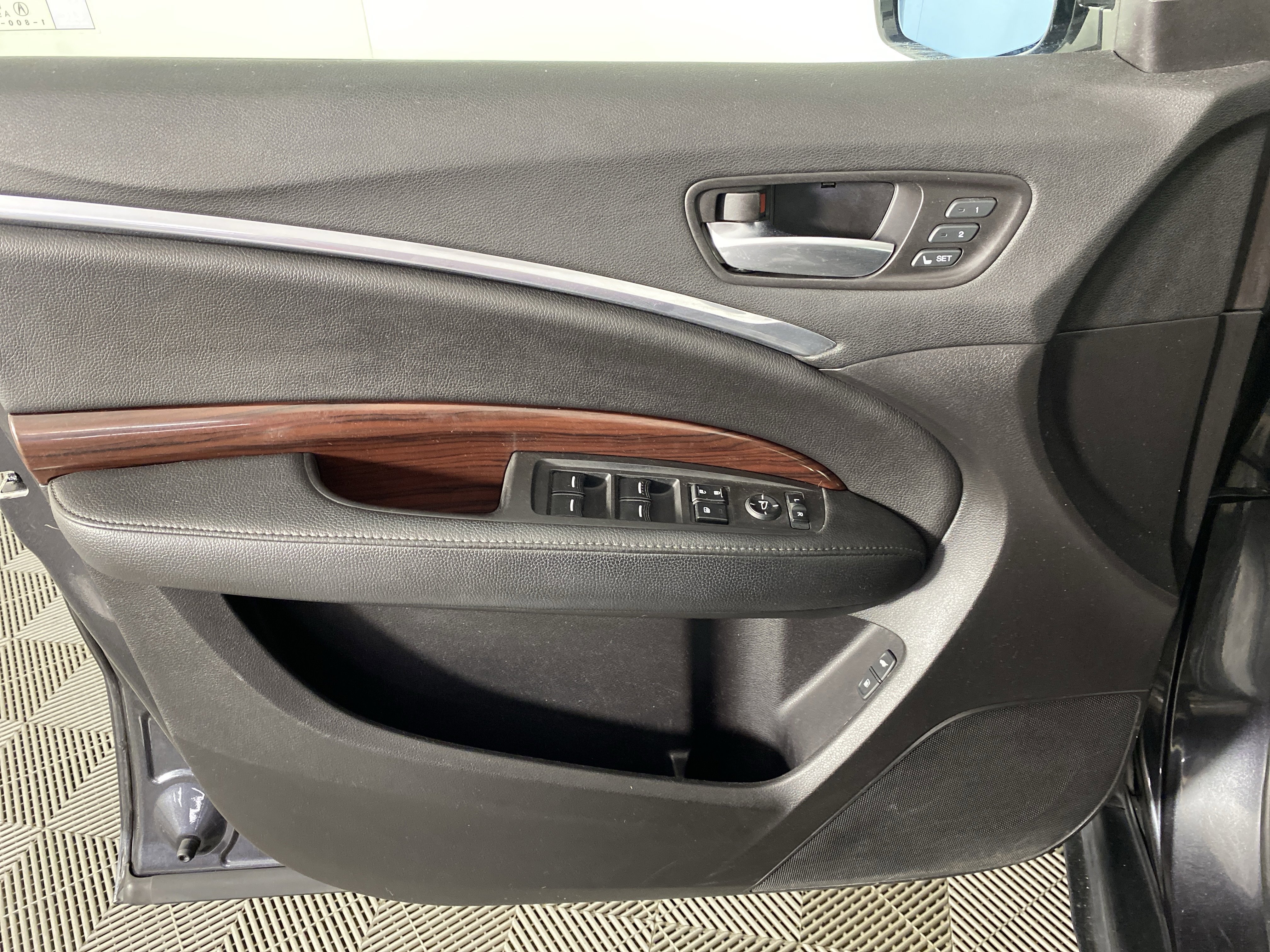 Used 2015 Acura MDX SH-AWD w/ Technology Package image 13