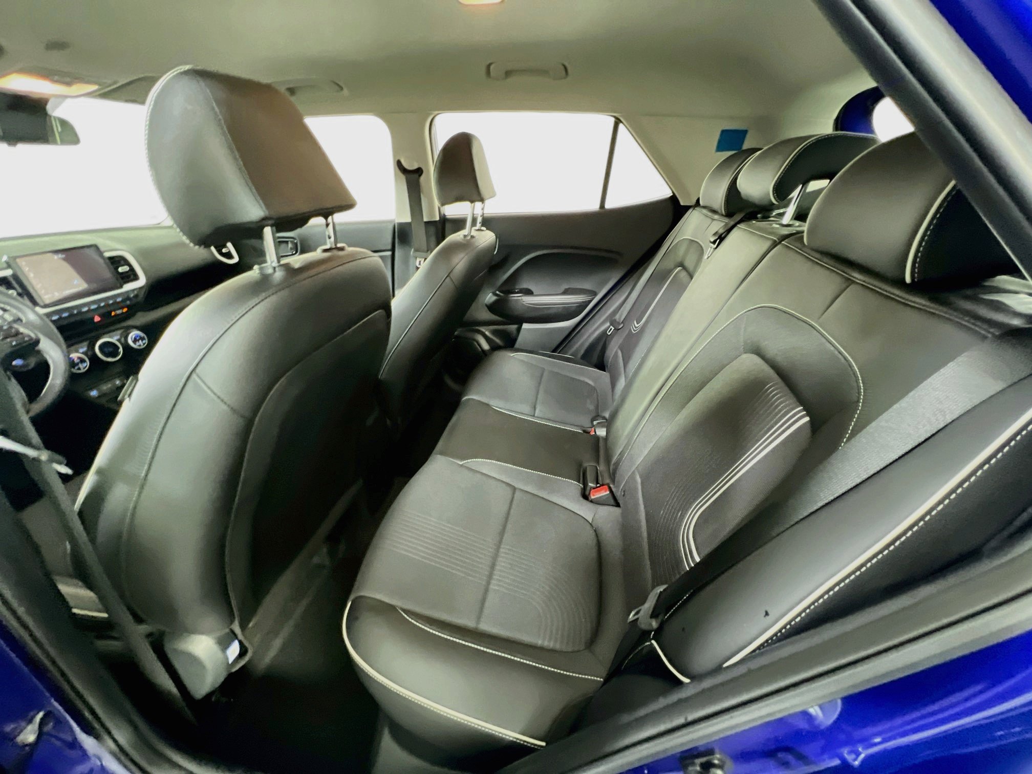 Used 2023 Hyundai Venue Limited w/ Cargo Package FWD image 23