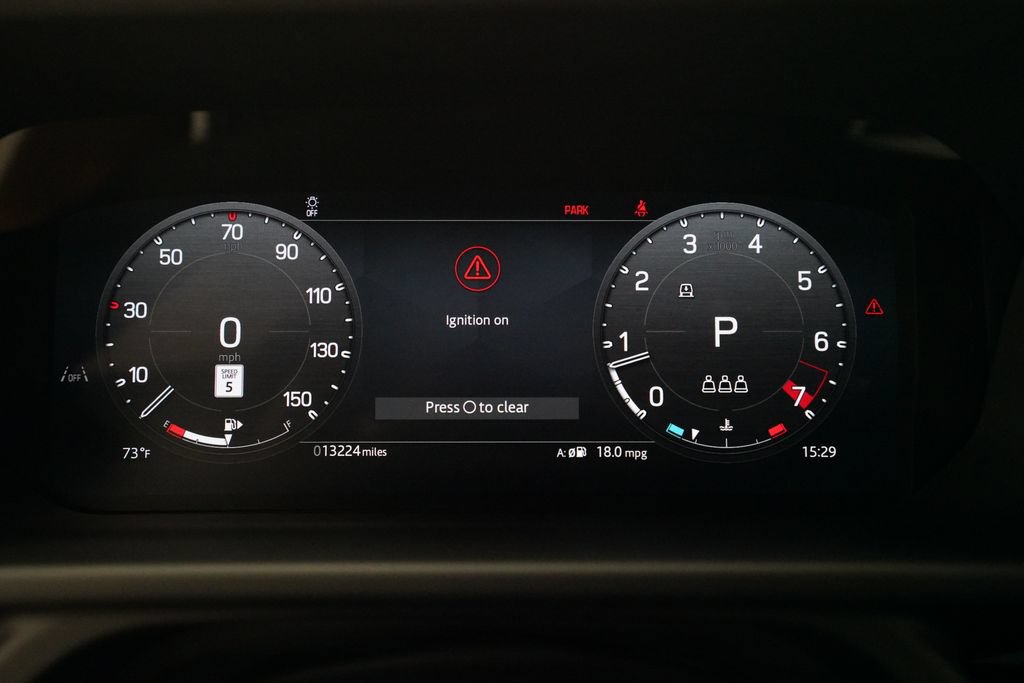 Used 2025 Land Rover Defender 110 X-Dynamic SE AWD/4WD image 2