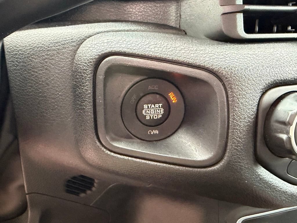 Used 2024 Jeep Gladiator Sport AWD/4WD image 30