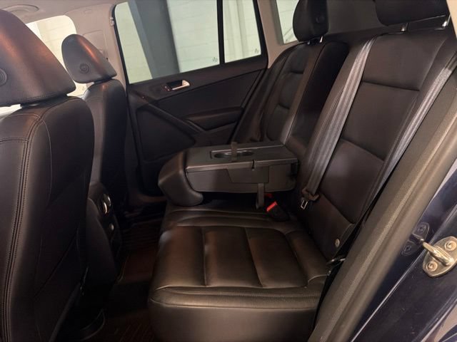 Used 2016 Volkswagen Tiguan SEL FWD image 22