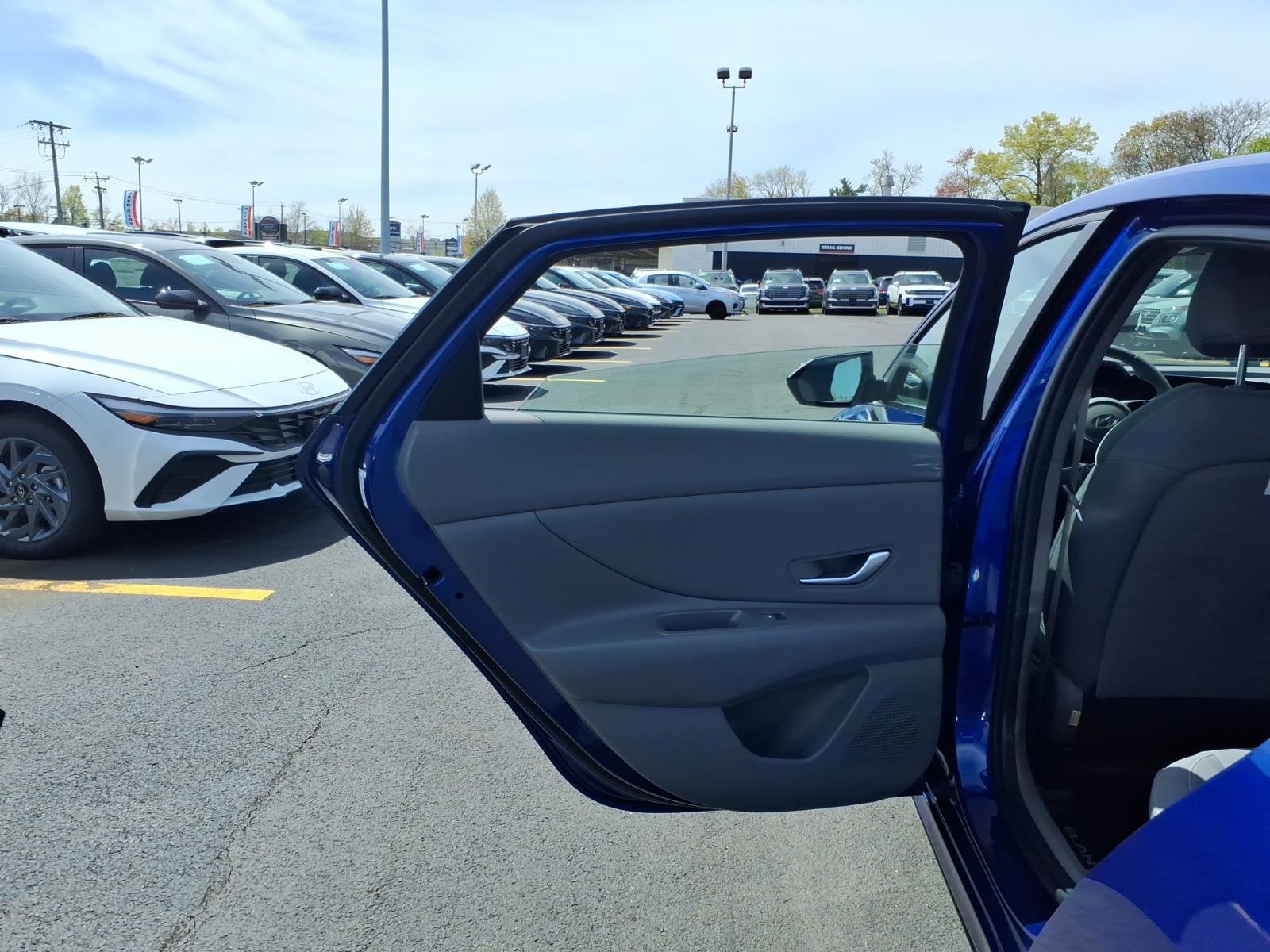 Used 2024 Hyundai Elantra SEL w/ Convenience Package FWD image 10