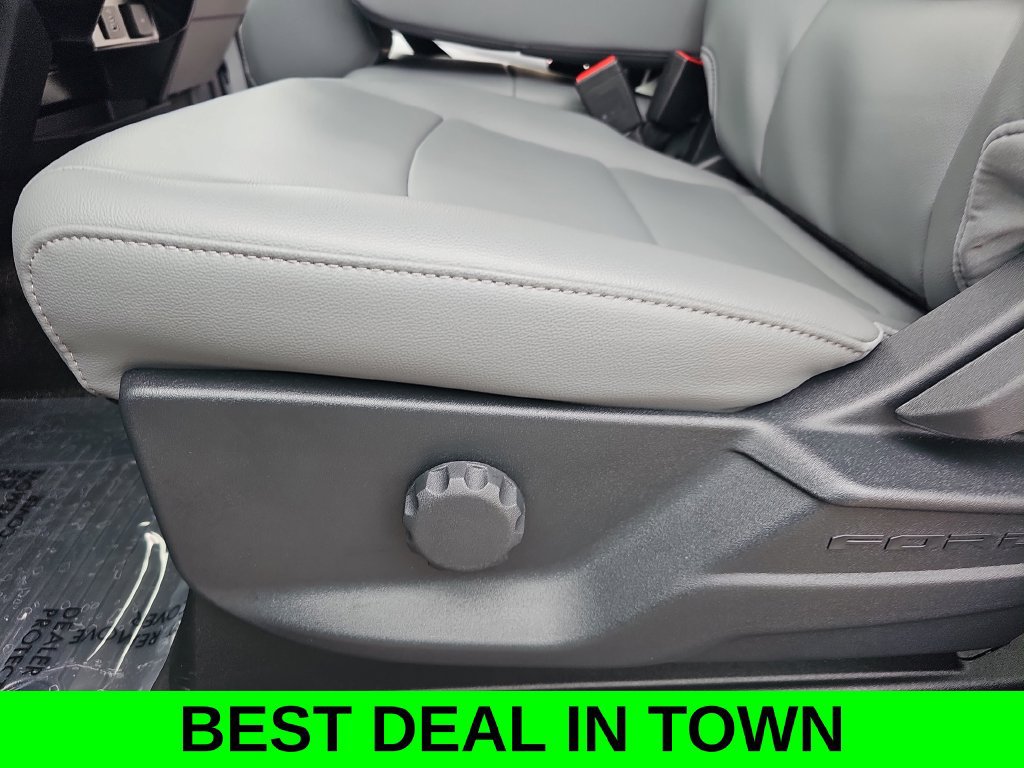 New 2026 Ford F250 XL w/ XL Chrome Package AWD/4WD image 28