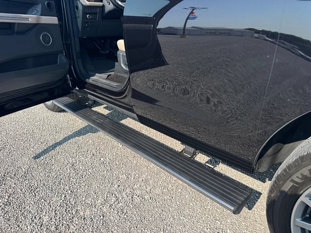 Used 2022 Ford Expedition Limited AWD/4WD image 28