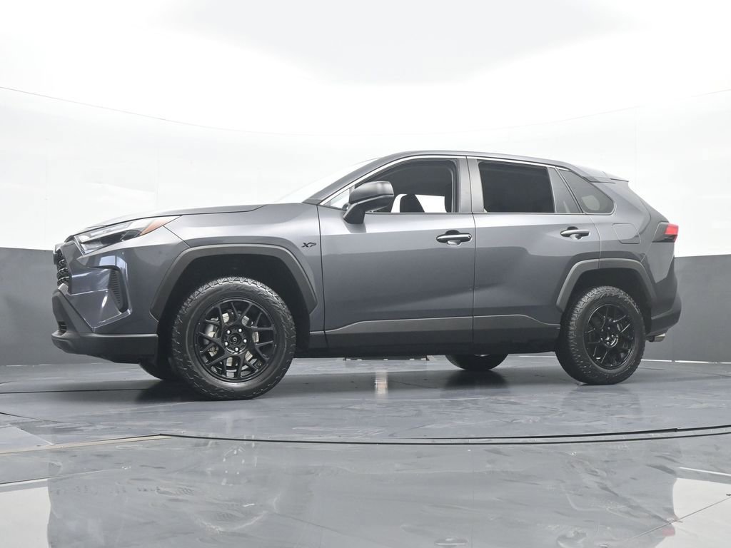 Used 2023 Toyota RAV4 LE image 52