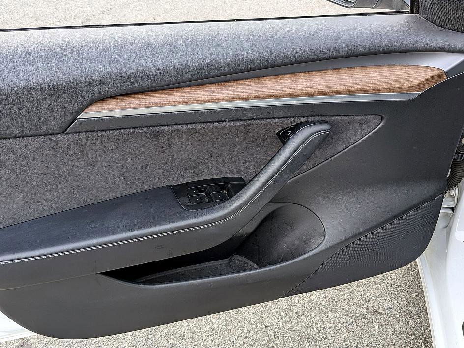 Used 2022 Tesla Model 3 Long Range image 12