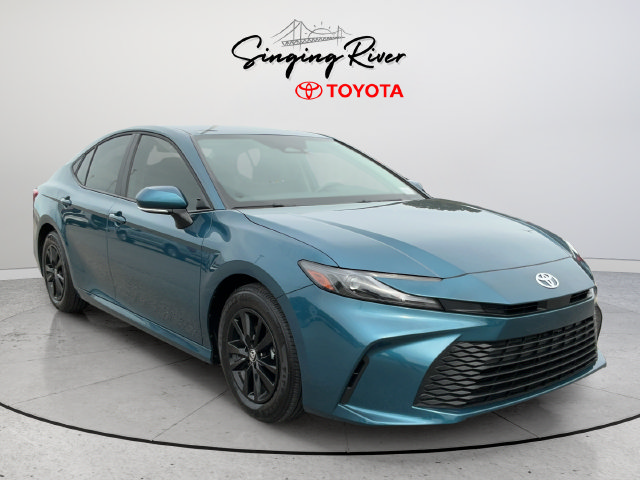 Used 2026 Toyota Camry LE w/ Convenience Package FWD image 1