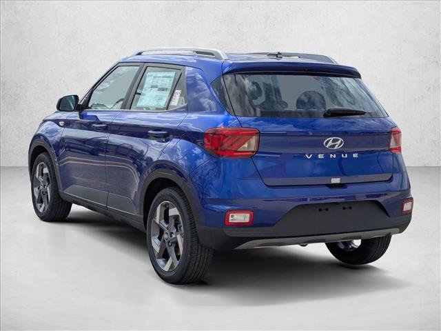 Used 2025 Hyundai Venue SEL FWD image 9