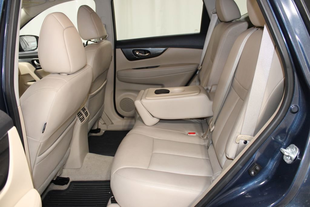 Used 2015 Nissan Rogue SL w/ SL Premium Package FWD image 34