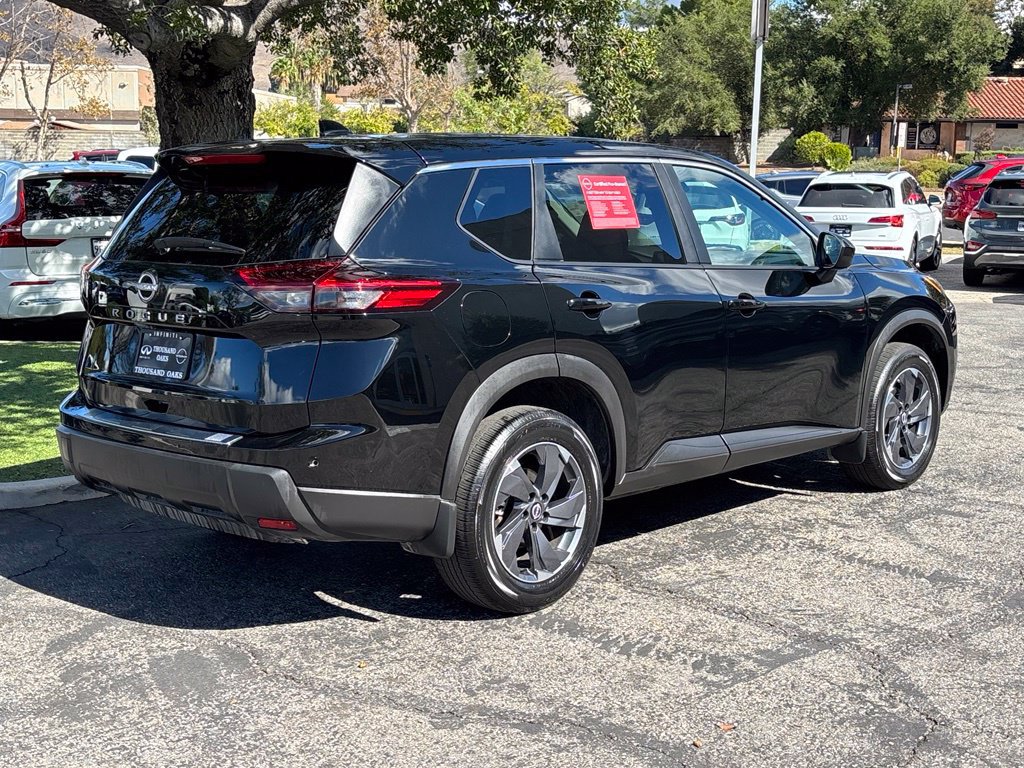 Certified 2026 Nissan Rogue SV FWD image 3