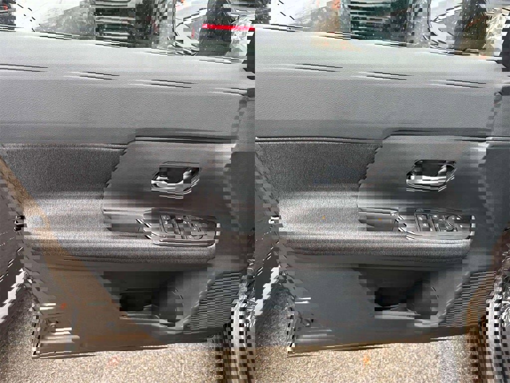 New 2026 Nissan Kicks SV w/ SV Premium Package image 14