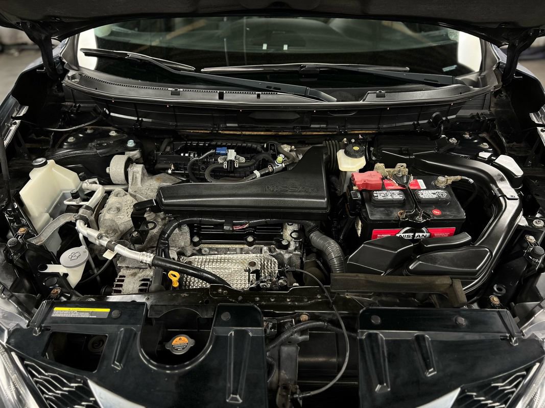 Used 2016 Nissan Rogue SL image 39