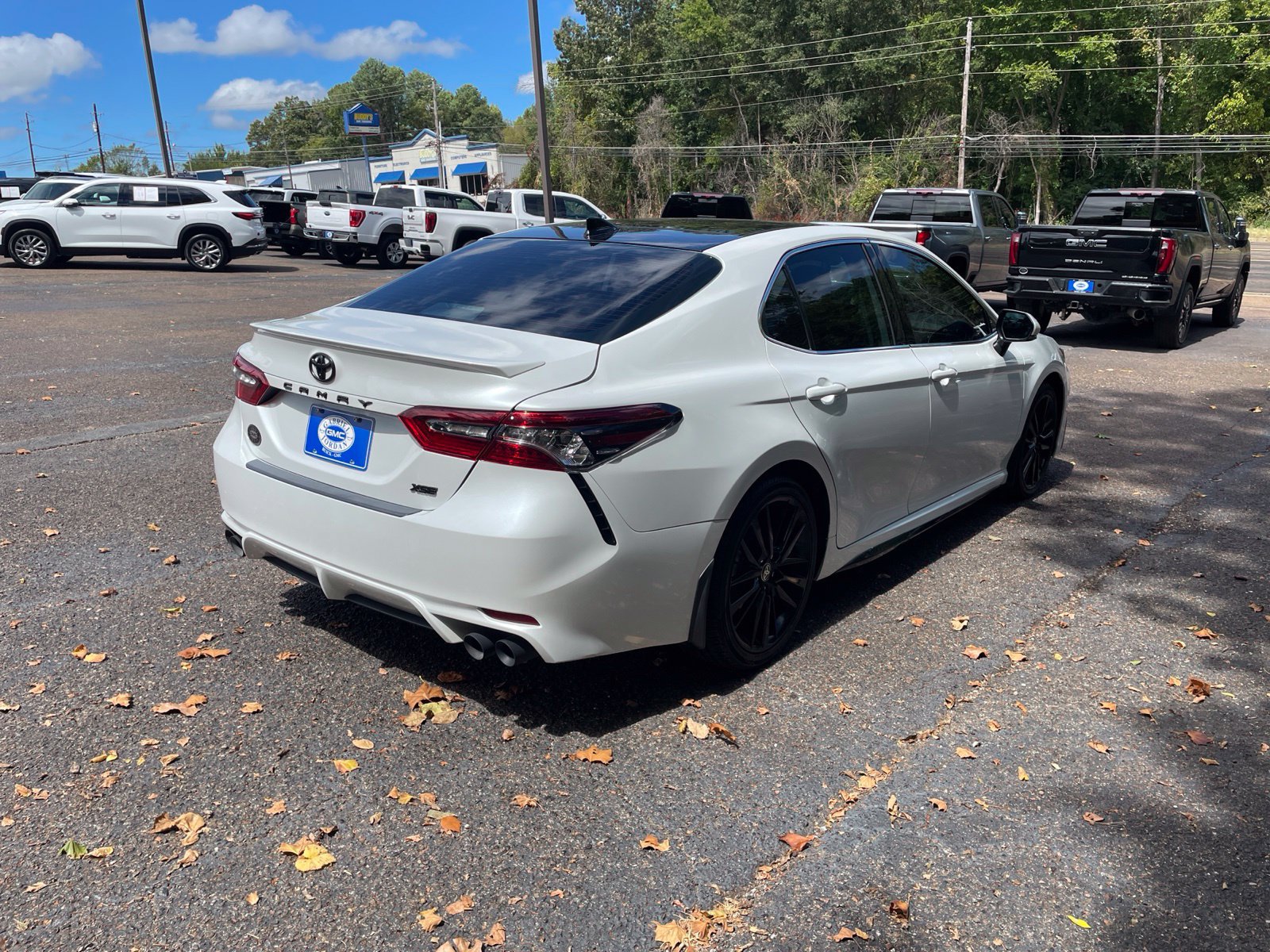 Used 2024 Toyota Camry XSE FWD image 6