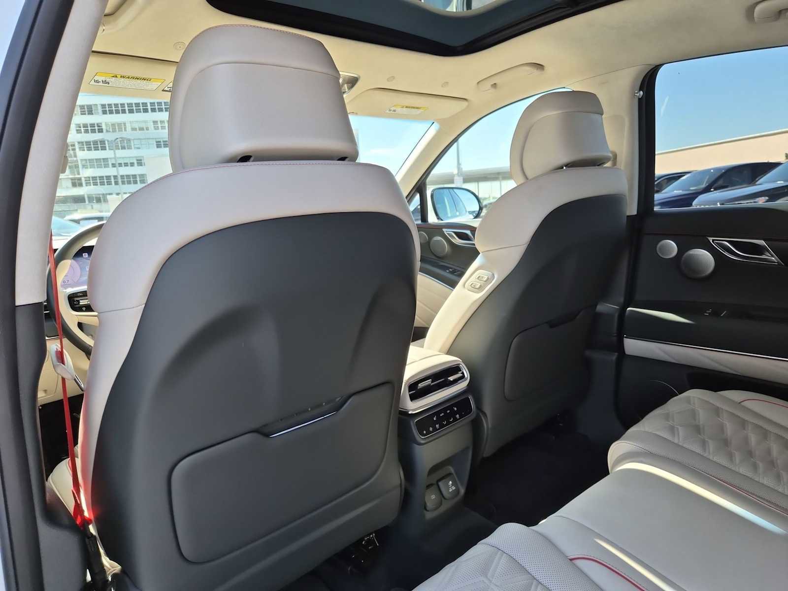 Used 2025 Genesis GV80 3.5T image 17