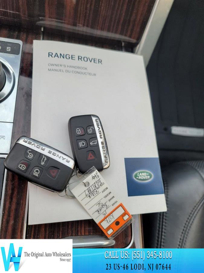 Used 2015 Land Rover Range Rover Supercharged AWD/4WD image 24