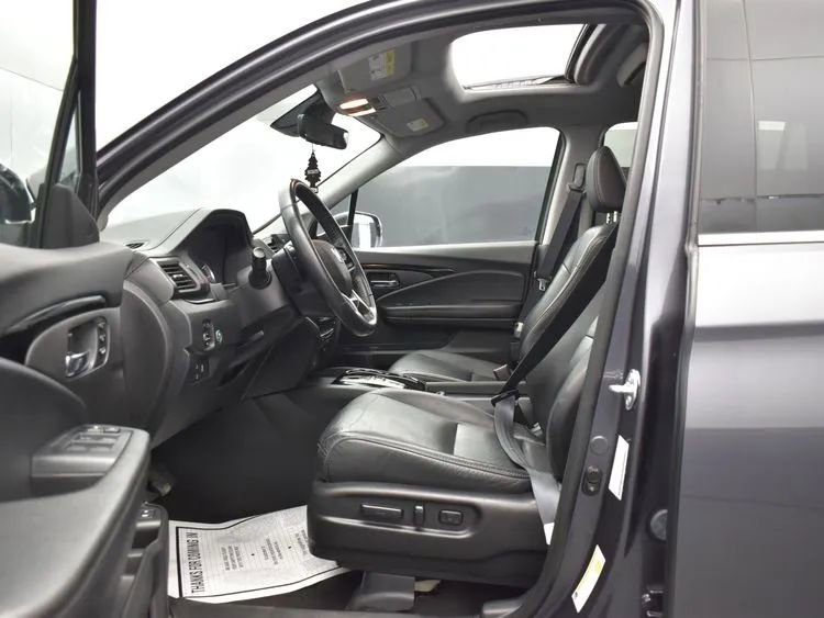 Used 2022 Honda Pilot Touring image 14