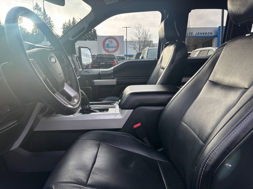 Used 2015 Ford F150 Lariat image 14