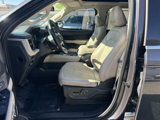 Used 2023 Ford Expedition Max Limited image 19