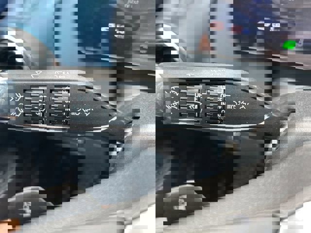 New 2025 Chevrolet Equinox EV LT image 16