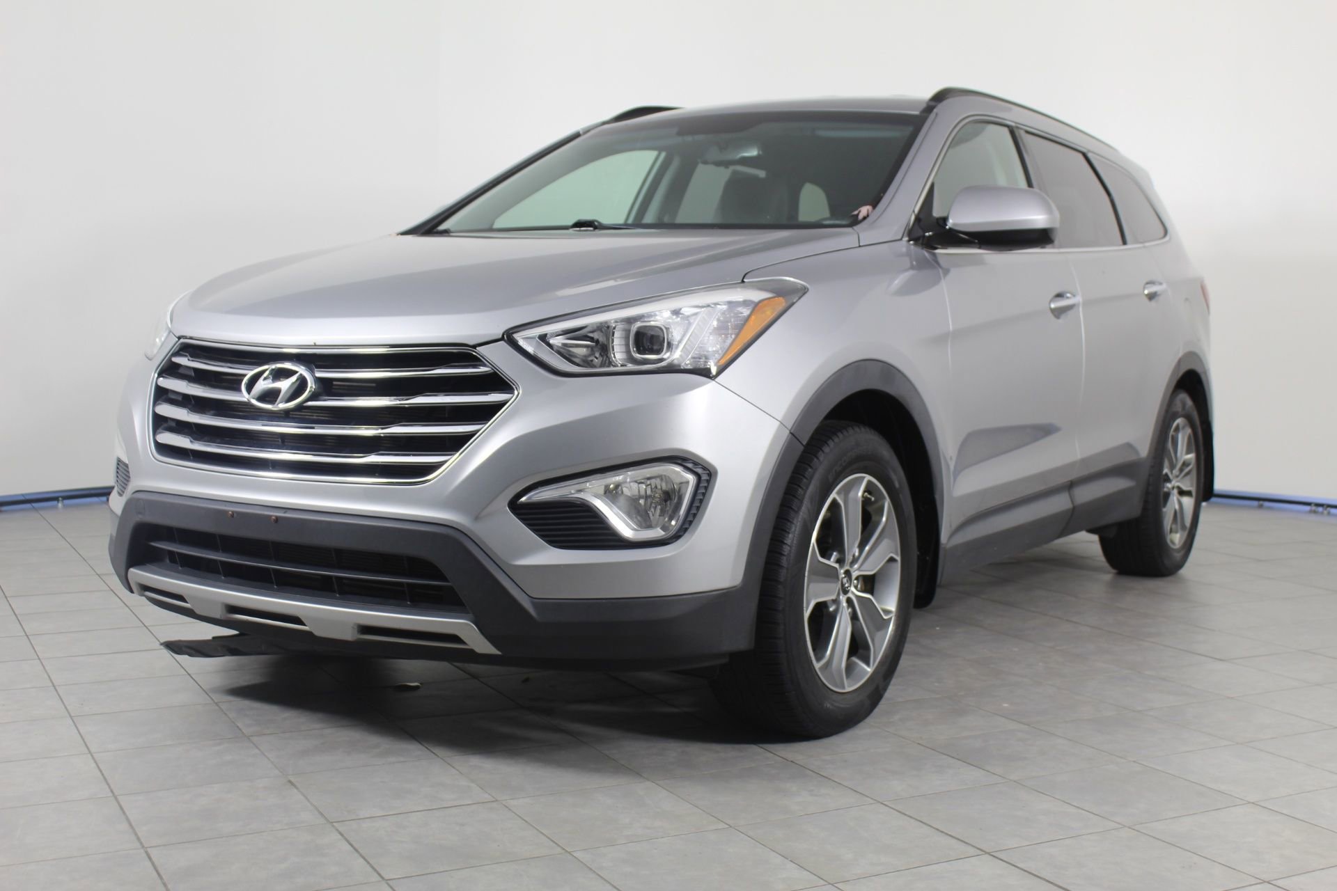Used 2015 Hyundai Santa Fe GLS