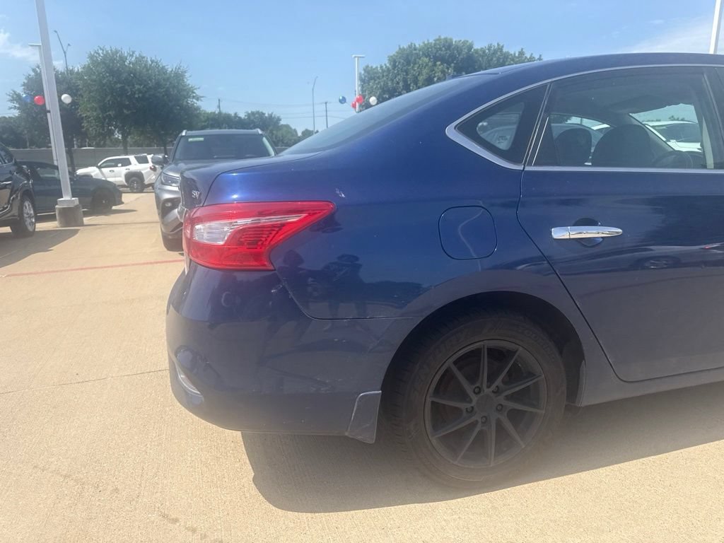 Used 2016 Nissan Sentra SV FWD image 6