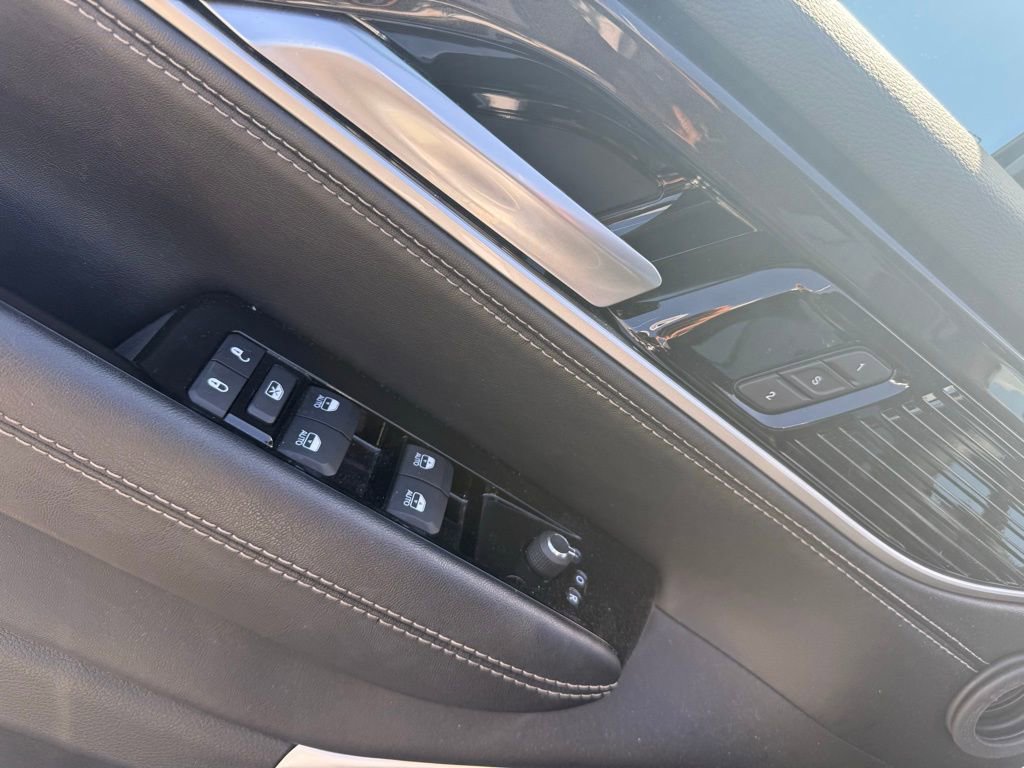 Used 2024 Jeep Wagoneer 4WD image 11