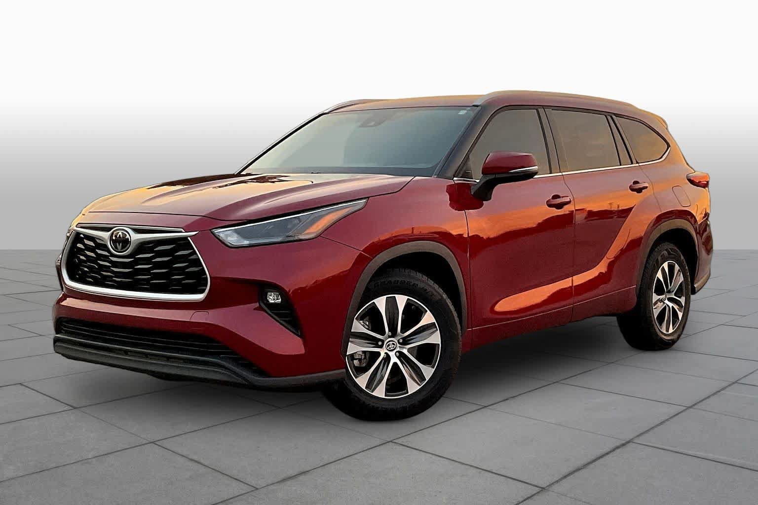 Used 2022 Toyota Highlander XLE