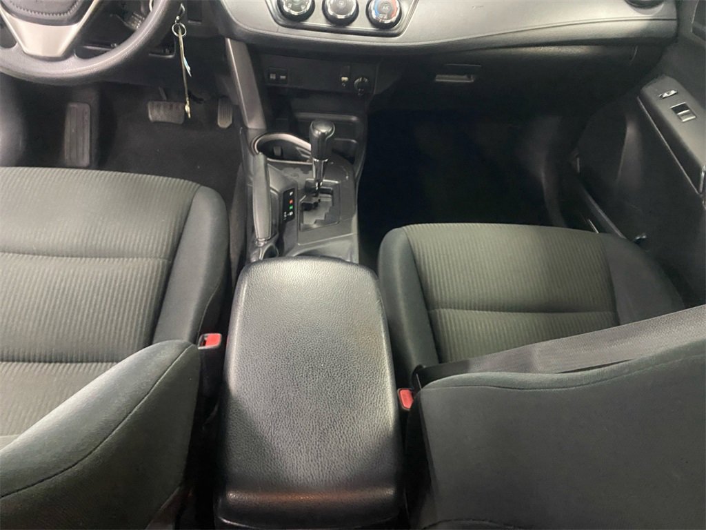 Used 2016 Toyota RAV4 LE image 11