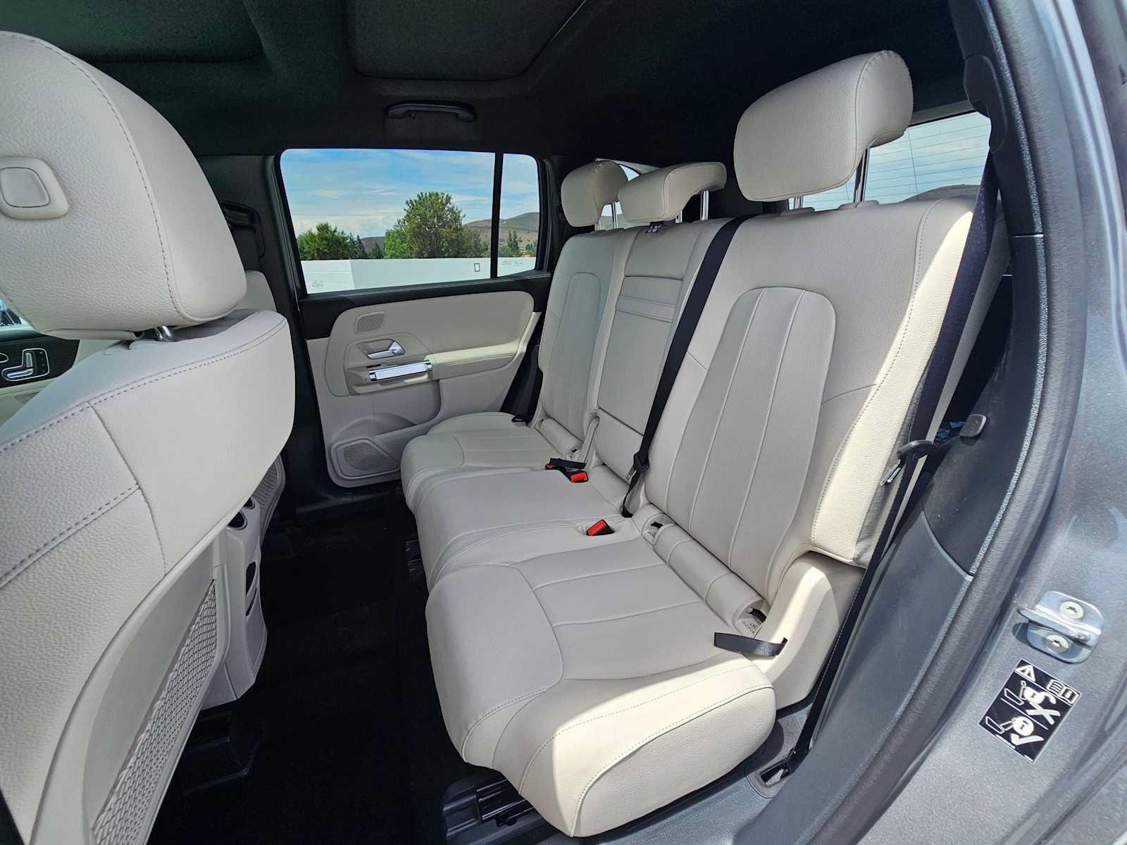 New 2026 Mercedes-Benz GLB 250 image 17