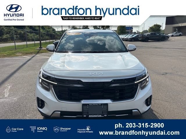 Used 2025 Kia Seltos SX w/ SX Sunroof Package AWD/4WD image 2