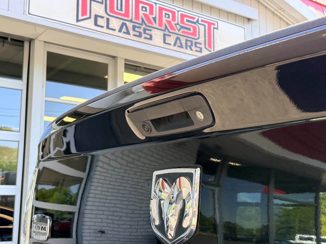 Used 2018 RAM 2500 Longhorn w/ Off Road Package AWD/4WD image 9