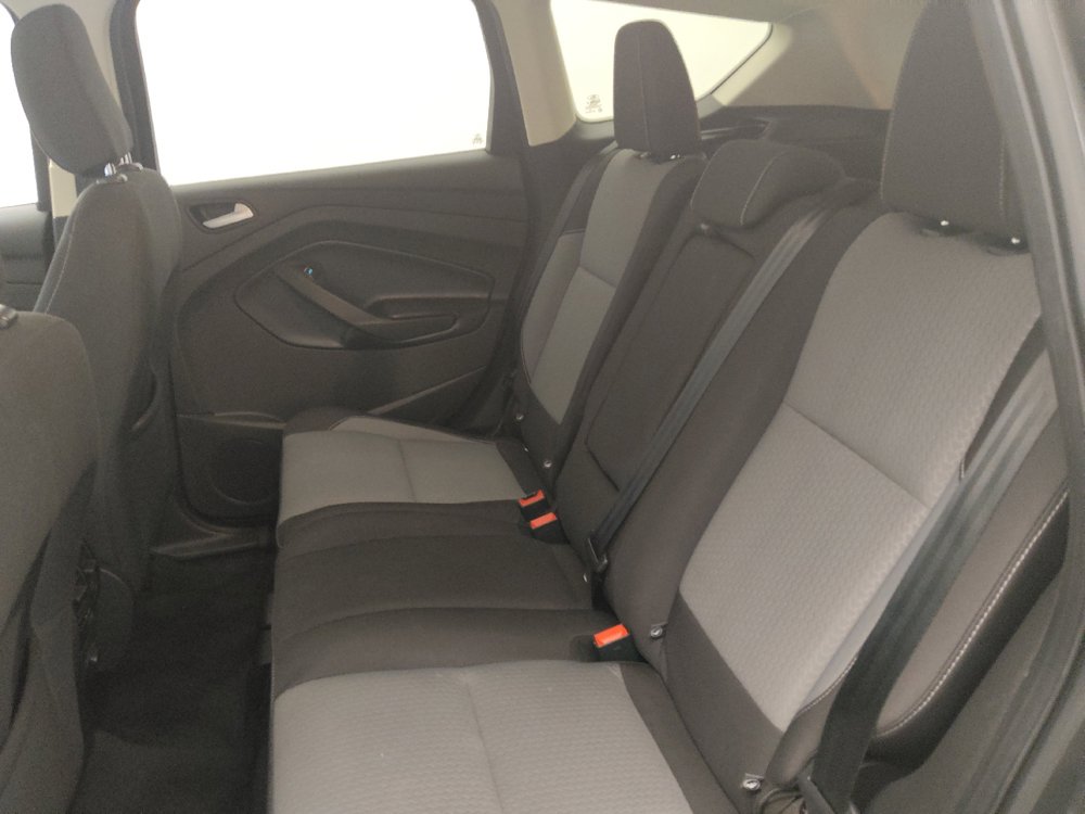 Used 2019 Ford Escape SE FWD image 18