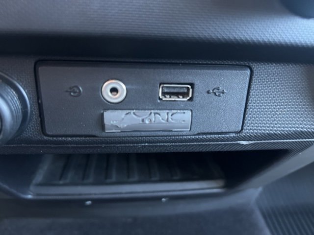 Used 2011 Ford F150 XLT w/ XLT Chrome Pkg image 21